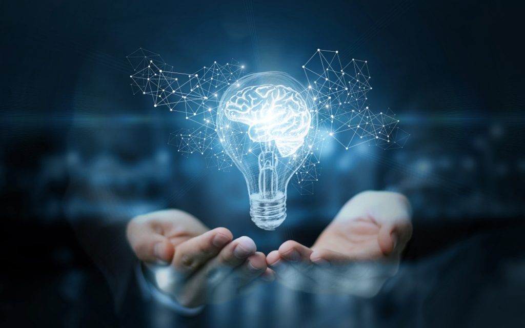 العمل على تطوير الأفكار والمشاريع الابتكارية 